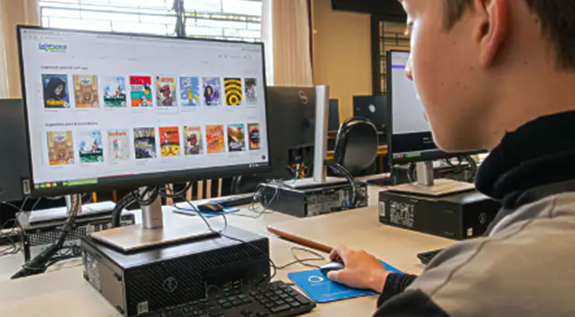 Paraná avança na educação digital e já aplica tecnologia no ensino desde 2020