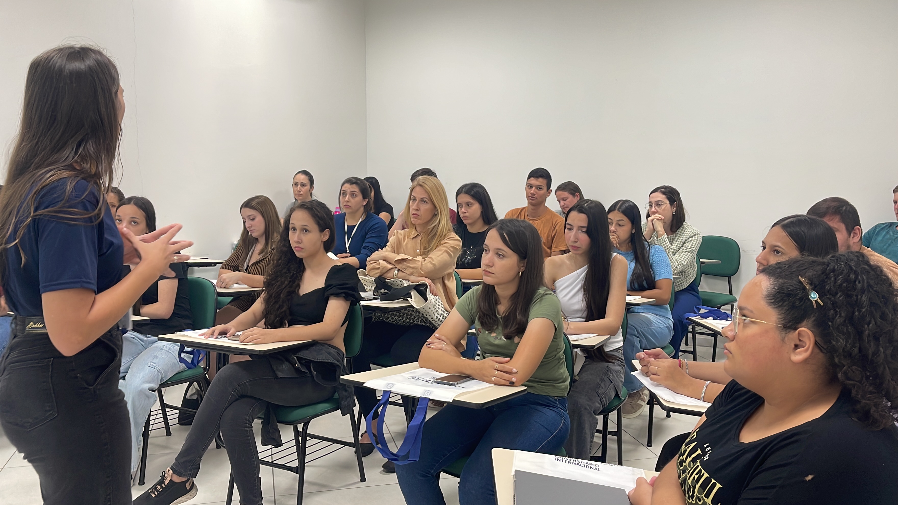 Uninter realiza aula inaugural com mais de 70 alunos em 2026