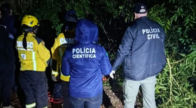 Adolescente sequestrada dentro de casa é encontrada morta com marcas de execução no Oeste de SC