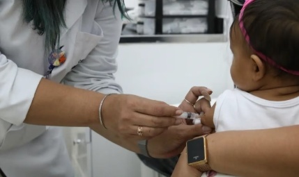 Campanha nacional de vacinação para crianças e adolescentes começa na segunda