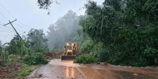 RS estima prejuízo de R$ 3 bilhões em estradas e pontes destruídas pela enchente