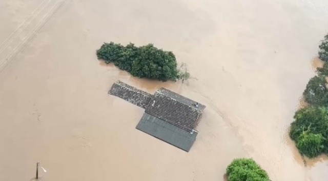 Após passagem de ciclone, Sul do país já registra 32 mortes