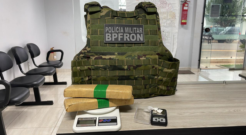 BPFron apreende maconha e cocaína