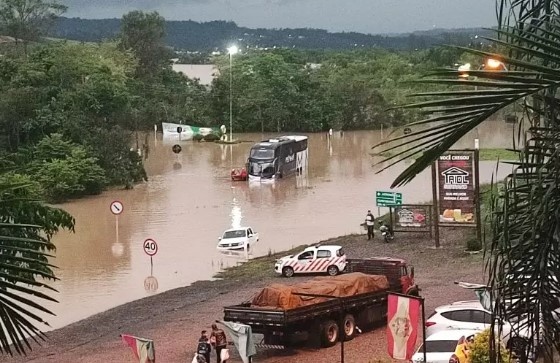 Rodovias de SC continuam sofrendo com chuva tenebrosa e seguem com pontos de interdições