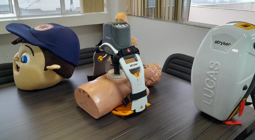 SAMU recebe compressor torácico que irá ajudar nos atendimentos em paciente com parada cardíaca