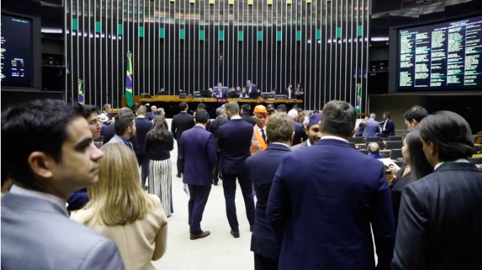 Escala 6×1: entenda como funciona a jornada e o que diz a PEC