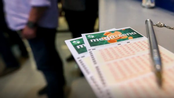 Mega-Sena acumula novamente e prêmio vai a R$ 10 milhões