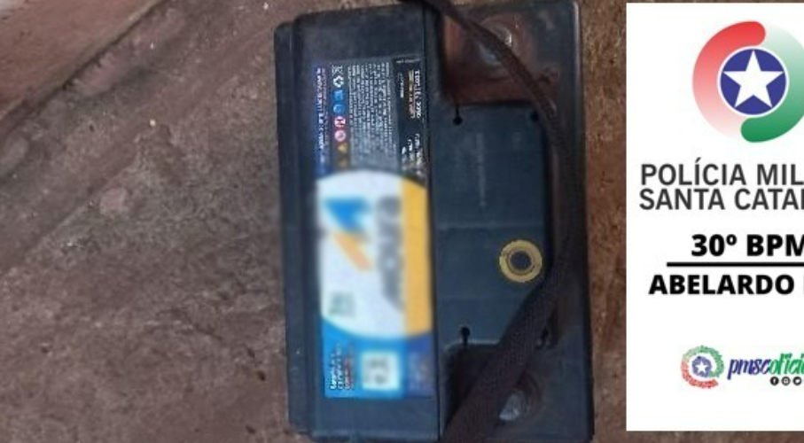 Homem é preso após furtar bateria e ameaçar colocar fogo em casa