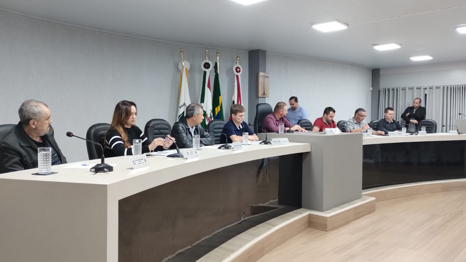 Vereadora Lene Mello, alerta aos pais sobre a importância da vacinação e comenta ações do Outubro Rosa