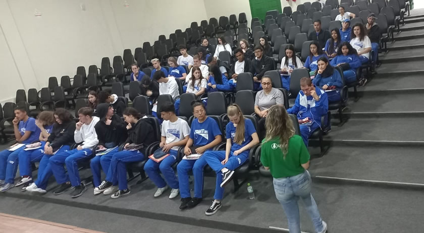 Unetri desenvolve nova etapa do projeto de responsabilidade social “Conquistando o conhecimento”