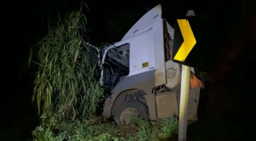 Grave acidente na BR-373 deixa dois feridos, em Coronel Vivida