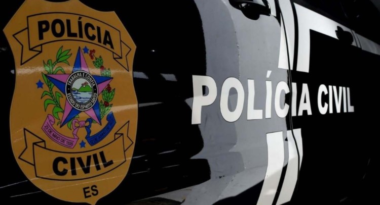 Homem é preso após relatar ao CHAT GPT plano para matar o filho e atacar escolas
