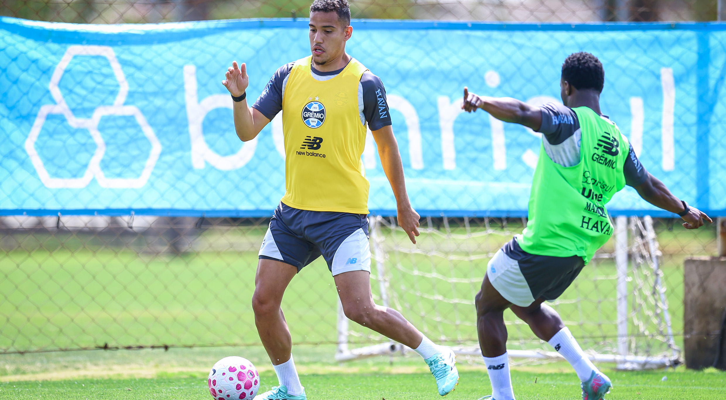 Grêmio intensifica preparação para enfrentar o Coritiba pelo Brasileirão