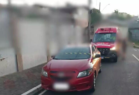 Criança morre ao ser esquecida dentro de carro em SC