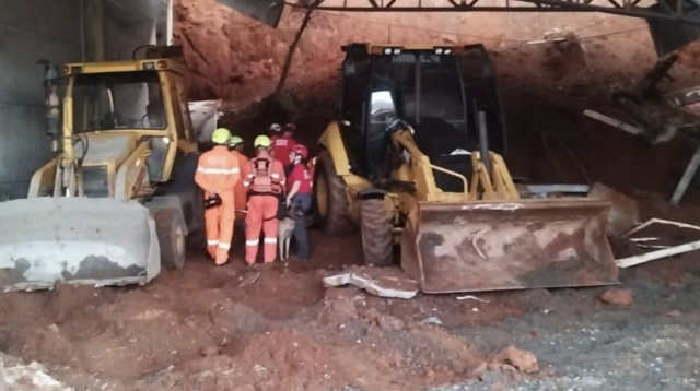 Desabamento em obra mata dois trabalhadores e deixa ferido