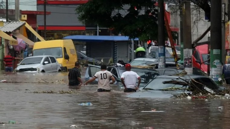 Estado gaúcho deve ter tempo instável e frio nesta quarta. Ventos podem chegar a 100 km/h