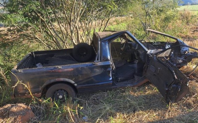 Quatro pessoas ficam feridas após colisão frontal na PR-281