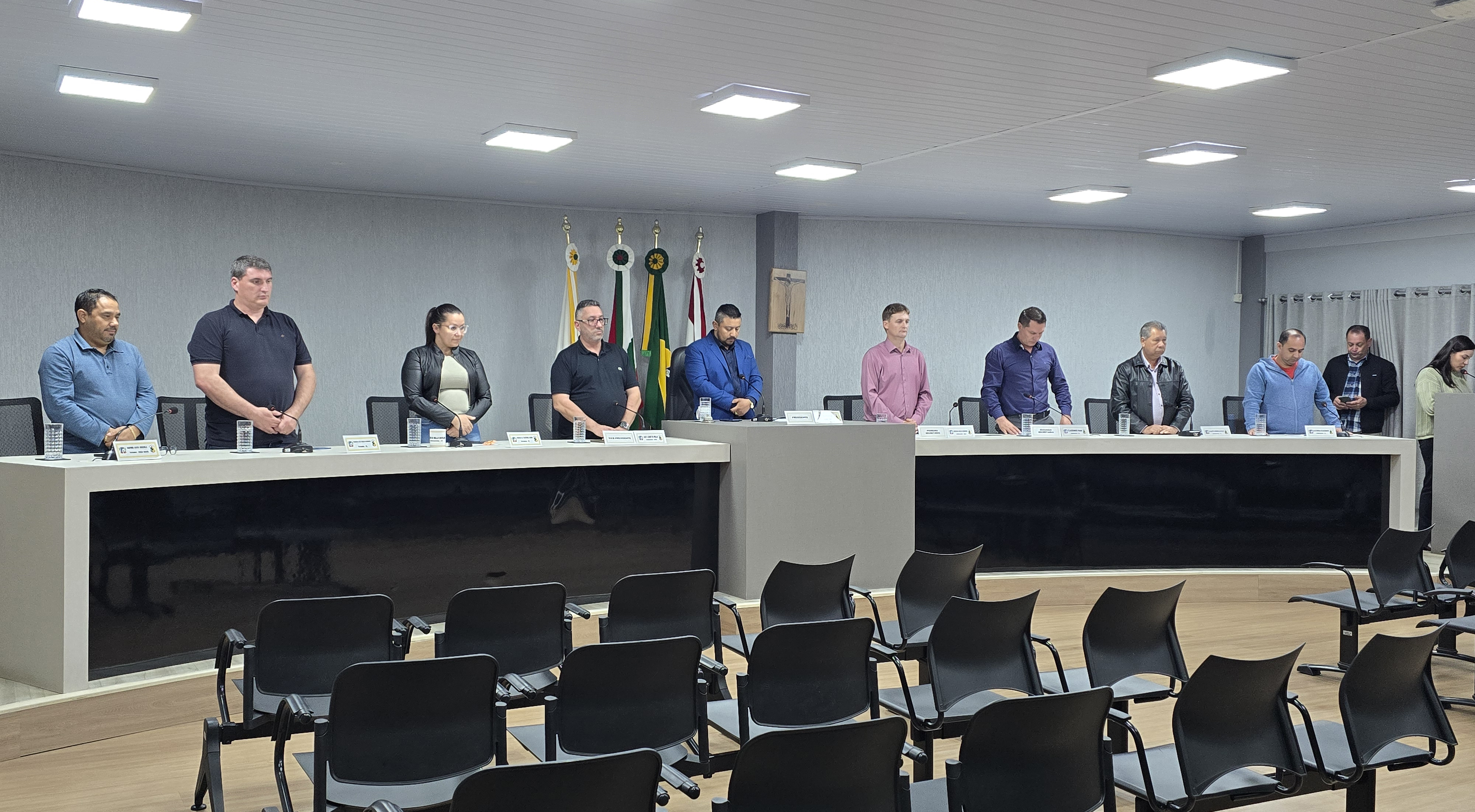 Câmara de Vereadores aprova duas moções e apresenta três projetos durante sessão ordinária