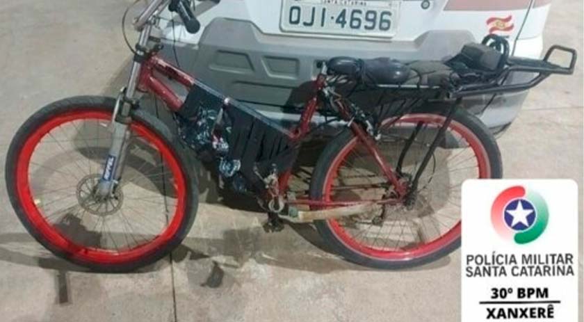 Adolescente é flagrado com bicicleta roubada