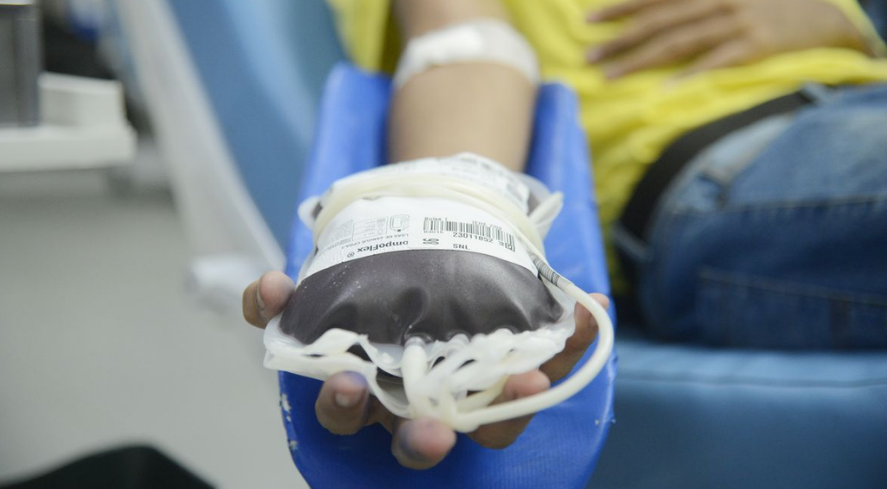 Pessoas com 70 anos ou mais passam a poder doar sangue no Brasil