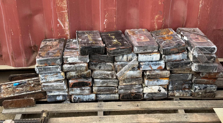 Polícia Federal apreende 150 quilos de cocaína escondidos em carga que seguiria para a Europa em SC