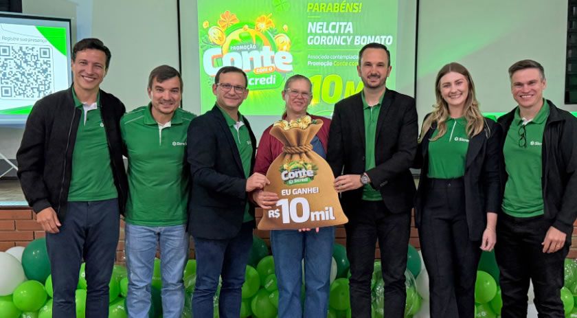 Sicredi Fronteiras reúne associados e entrega R$ 110 mil em prêmios