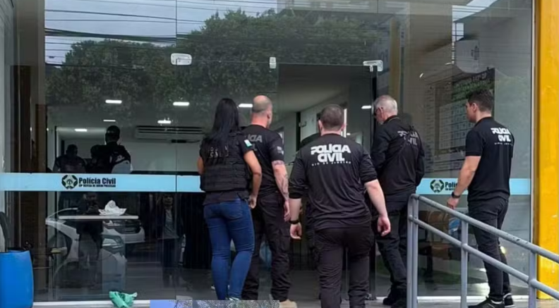 “Falso Luís Castro”: suspeito de aplicar golpe em jogadores do Grêmio é preso no Rio