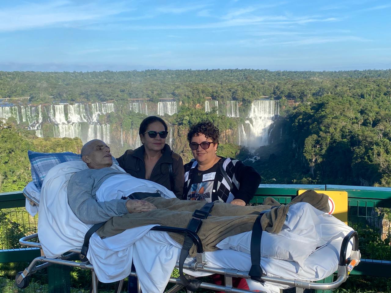 Hospital e Urbia Cataratas realizam desejo de paciente em cuidado paliativo de conhecer o Parque Nacional do Iguaçu
