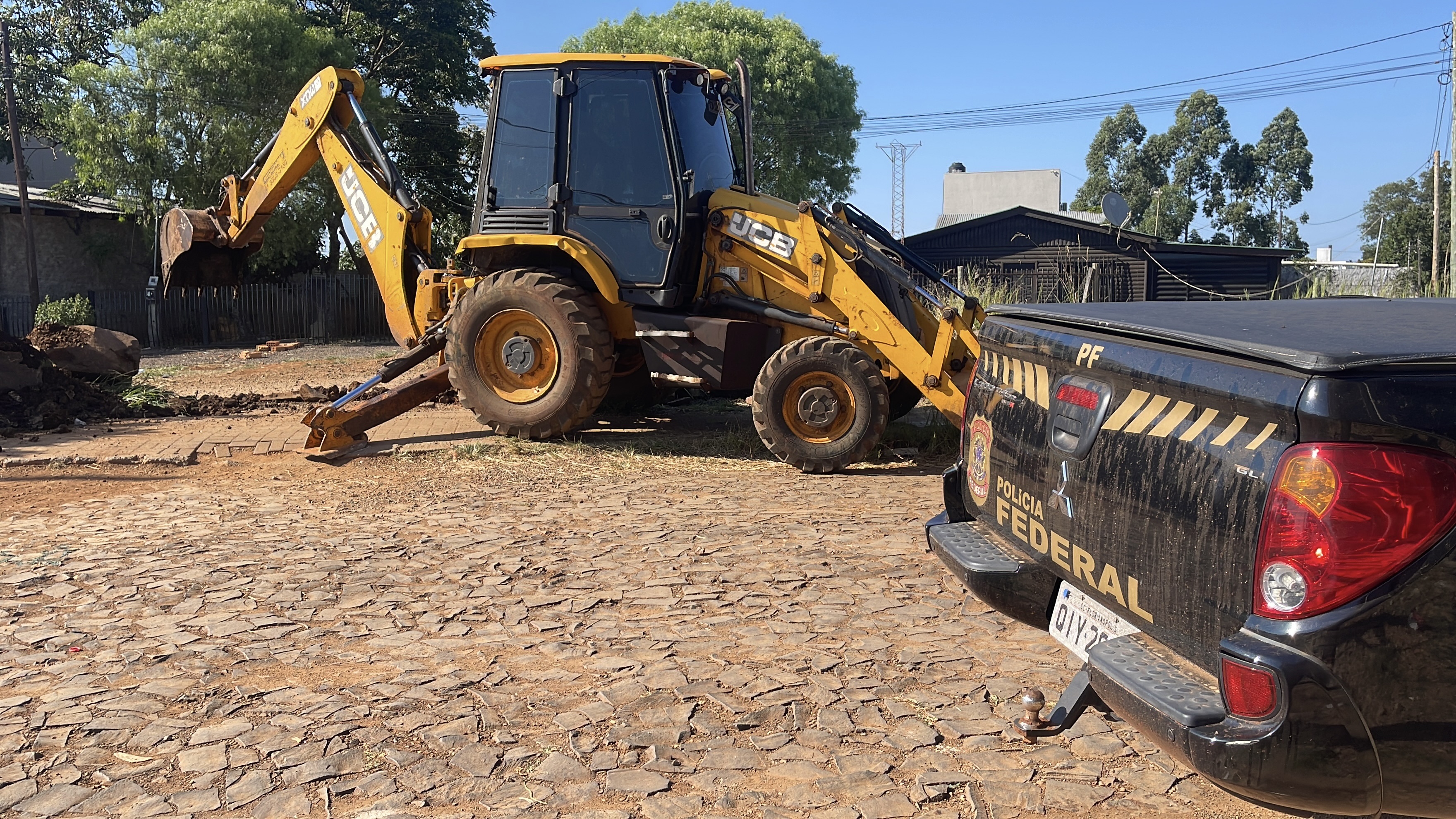 Polícia Federal fecha acessos clandestinos entre Brasil e Argentina