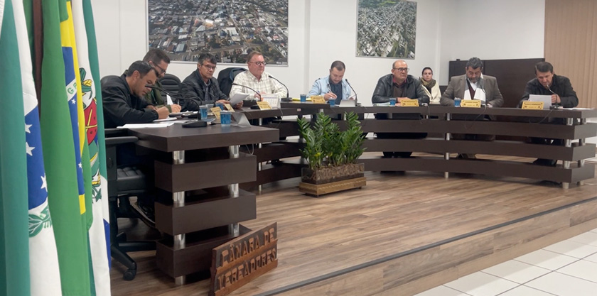 Câmara de Vereadores realiza 3º sessão extraordinária e aprova projetos importantes para o município