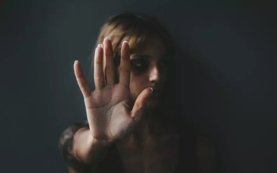 SC tem 36 feminicídios e 17 mil medidas protetivas em andamento em 2023