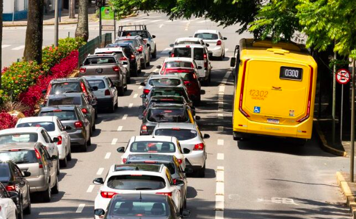 SC dobra frota nos últimos 15 anos e chega à marca de 6 milhões de veículos