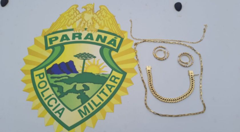 Polícia Militar recupera joias furtadas de joalheria