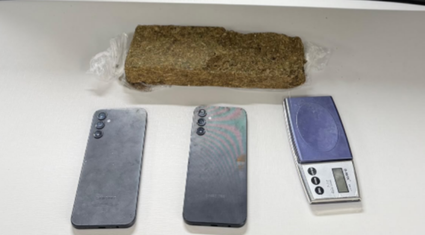 Confronto com a PM termina com suspeito morto e apreensão de drogas e arma