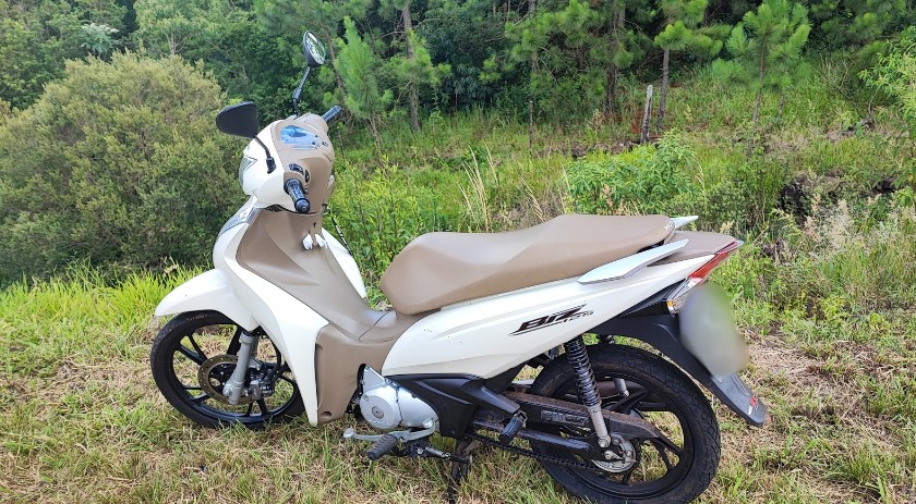 Queda de motocicleta na BR-280 deixa duas pessoas feridas