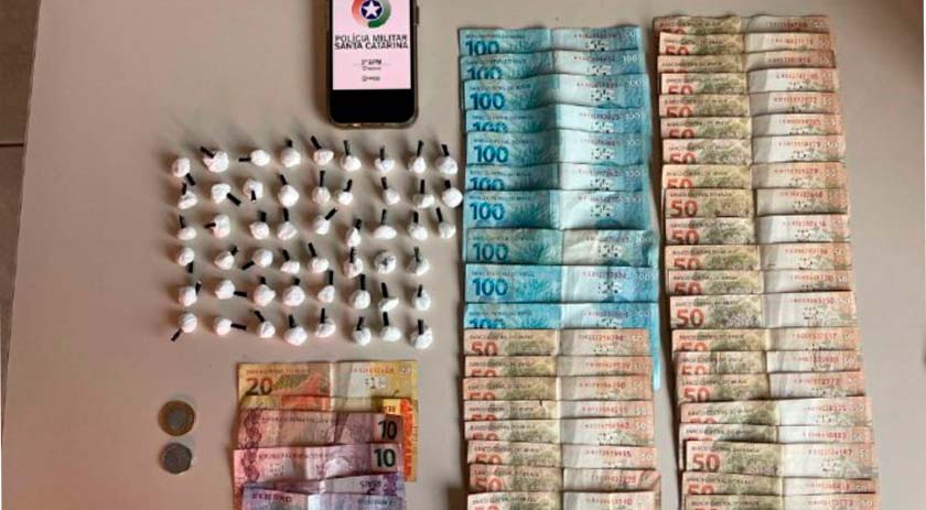 Tráfico de drogas é constatado pela PM em bairro de Chapecó