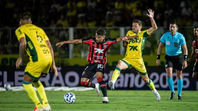 Com gols no início, Mirassol e Vitória empatam pelo Brasileirão