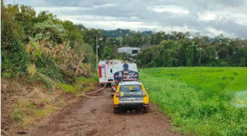 Mãe e filho morrem carbonizados após incêndio em residência em Pérola D' Oeste