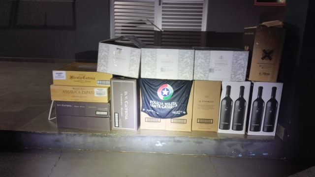 Carga de vinho avaliada em R$ 7 mil é apreendida