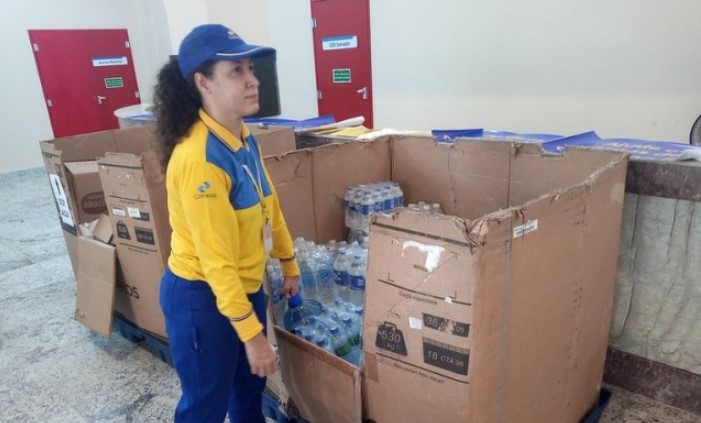 Correios arrecadam 9 mil toneladas de donativos para o RS