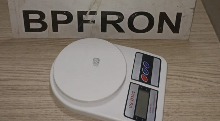 BPFRON encaminha jovem por posse de drogas após abordá-lo com pedra de crack