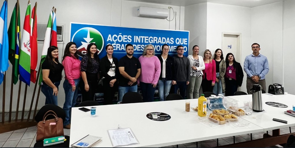 Compromisso com o Maio Laranja e Preparativos para o Fórum da Paz, foi os assuntos debatidos em uma reunião no CIF