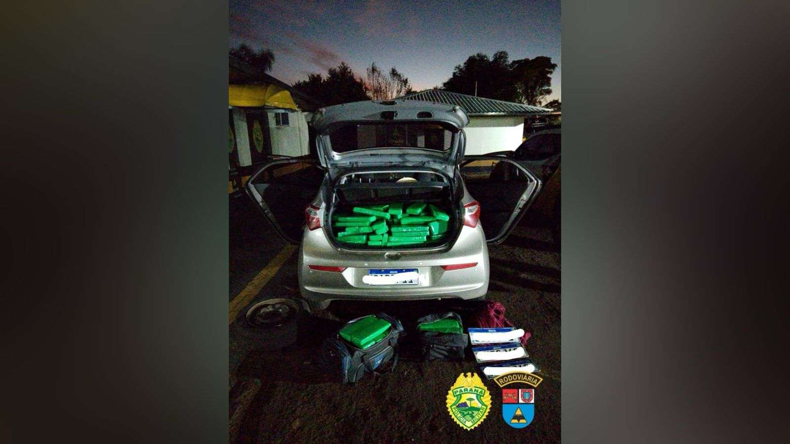 PRE apreende 243 kg de maconha e recupera HB20 roubado na PRC-280