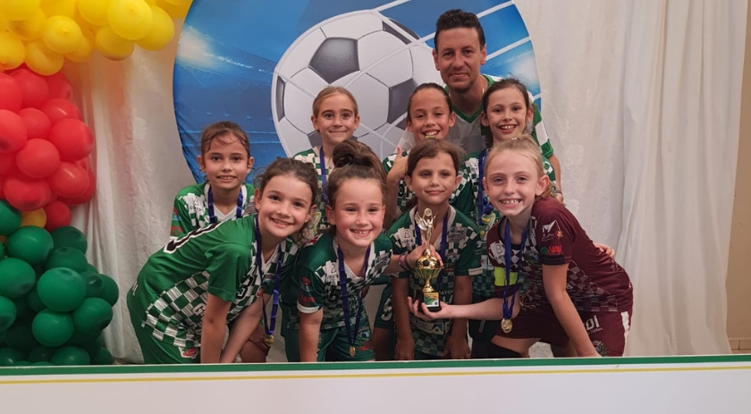 Guarujá do Sul - Sub-08 é campeão interestadual de futsal feminino