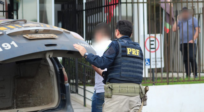 Morador de Dionísio Cerqueira é preso pela PRF de Guaraciaba transportando 'supermaconha'
