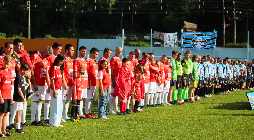 Grenal beneficente reúne mais de 3 mil pessoas e entra para a história do município