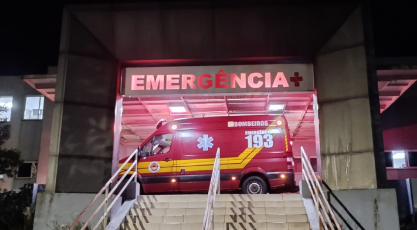 Mãe e filho são atropelados a caminho da creche