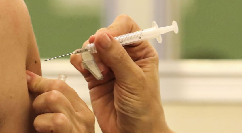 Vacina brasileira para tratar vício em drogas é finalista em prêmio internacional