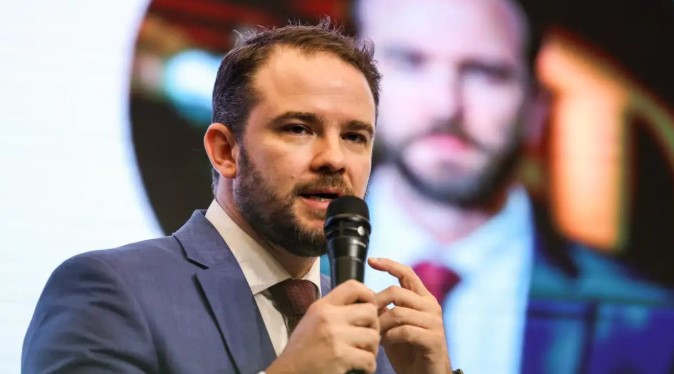 Ministro explica como será cruzamento de dados automático para declaração de imposto de renda