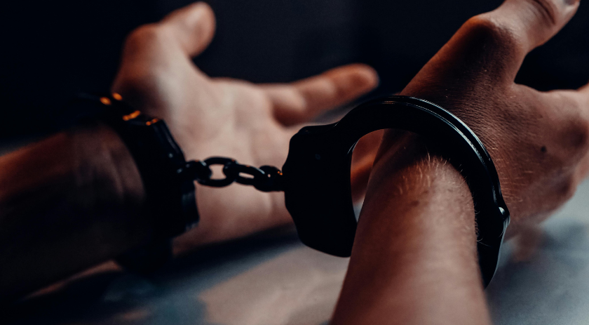 Homem é preso após roubar e ameaçar a própria mãe